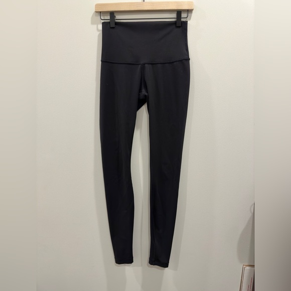Lululemon Wunder Under High-Rise Tight 28" (size 6) - Picture 3 of 5